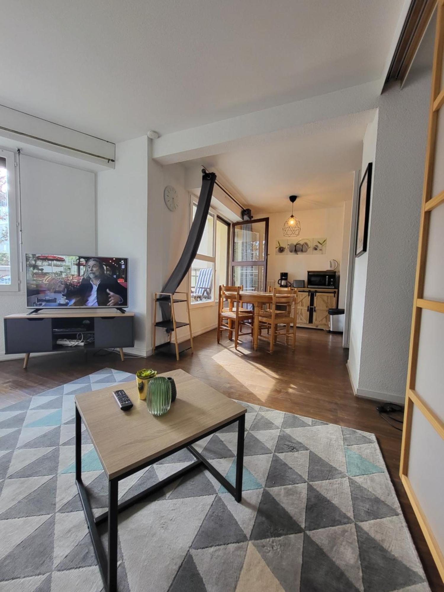 Studio Elegant A Cergy Extérieur photo